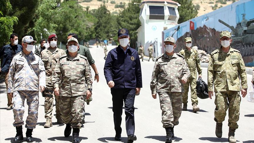 Akar ve TSK'nın komuta kademesi sınır bölgesinde