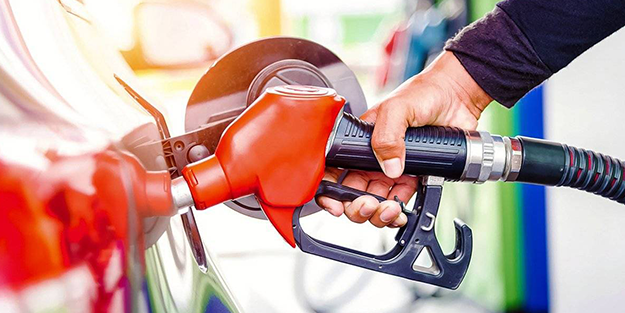 Akaryakıt fiyatları altüst olacak! Dünyaca ünlü bankanın son tahmini şok etkisi yaptı