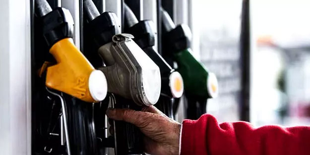 Akaryakıt fiyatları değişti! Benzine zam yapıldı