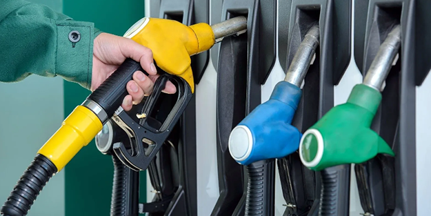 Akaryakıt fiyatları füze gibi fırlayınca vatandaşlar oraya akın etti! Litresi 20 lira daha ucuza geliyor