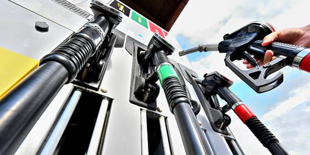 Akaryakıt fiyatları resmen değişti! 3 liralık zam tabelaya yansıdı