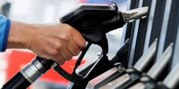 Akaryakıt fiyatlarına çok büyük zam! Duyan işi gücü bırakıp istasyonlara koşuyor