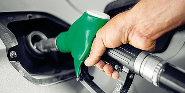 Akaryakıt fiyatlarına indirim müjdesi her an gelebilir! 60 lira...