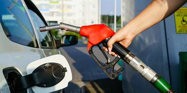 Akaryakıt fiyatlarına şu ana kadar yapılan tüm zamları unutun! 1 Ocak'ta öyle bir şey olacak ki...