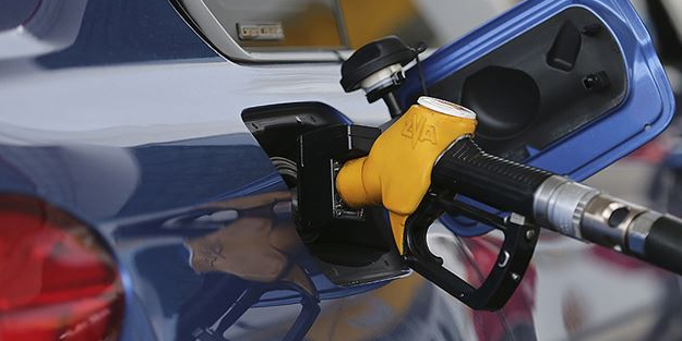 Akaryakıt fiyatlarında araç sahiplerine, akaryakıt alacaklara bayram müjdesi! Benzin ve motorin fiyatlarında indirim