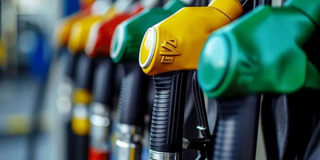 Akaryakıt fiyatlarında deprem! 8 lira birden...