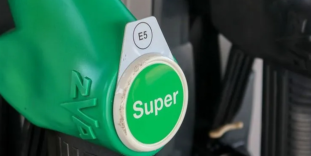 Akaryakıt fiyatlarında tabela değişti! Benzin ve motorin fiyatları ne kadar?...Petrol fiyatları ilk çeyrekte uçtu!