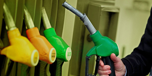 Akaryakıt fiyatlarını altüst edecek gelişme! Büyük şok geliyor, araç sahipleri şimdi yandı