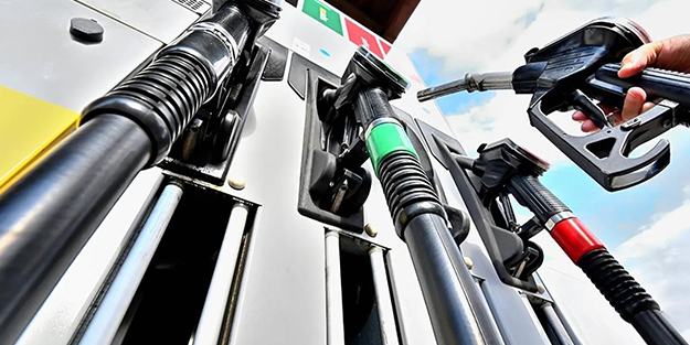 Akaryakıt fiyatlarını sarsacak haber! Resmen duyurdular, eğer olursa arabalar trafiğe çıkamaz