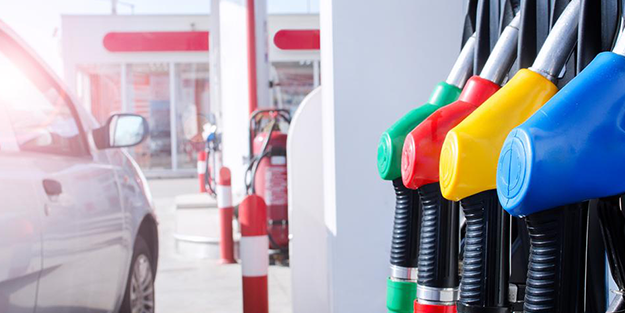 Akaryakıt fiyatlarını tepetaklak edecek gelişme! Maalesef kötü haberi verdiler, millet toplu taşımaya hücum edeceek