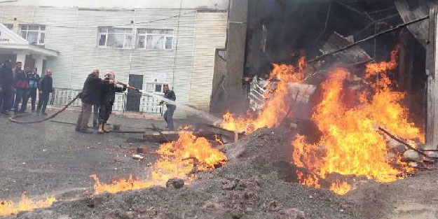 Akaryakıt istasyonunda korkutan yangın