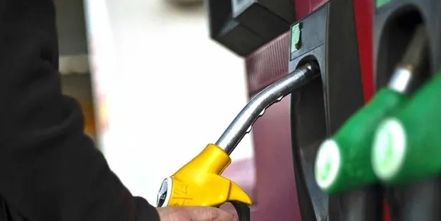Akaryakıta indirim, zam var mı? Benzin fiyatı, motorin fiyatları ne kadar?