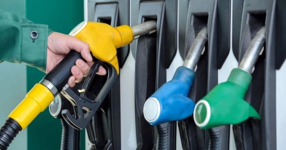 Akaryakıta şimdi de enflasyon zammı!