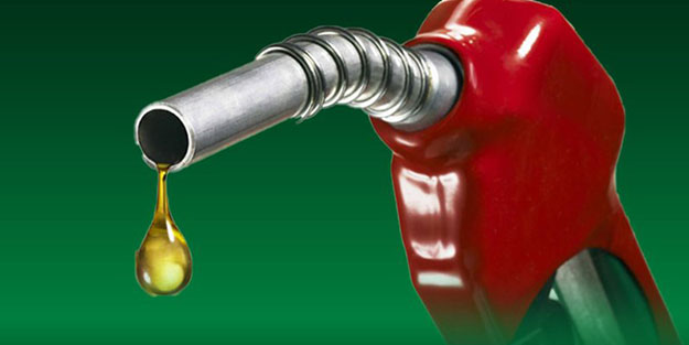 Akaryakıta zam her an gelebilir! Kritik isimden 100 dolar çıkışı