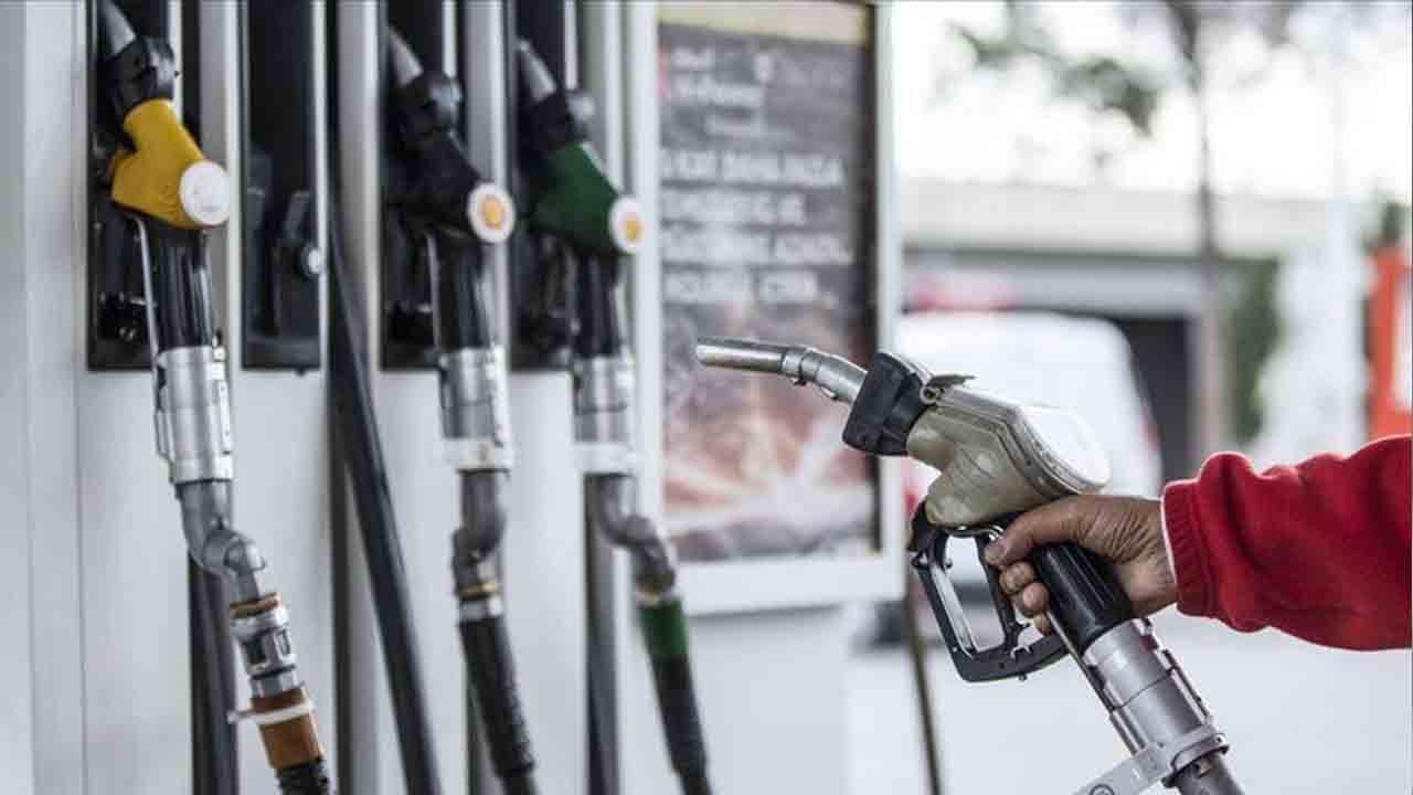 Akaryakıtta sürpriz karar: Benzin ve motorine zam iptal edildi