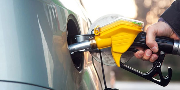 Akaryakıtta tabela gece yarısı değişti! İşte yeni benzin fiyatı