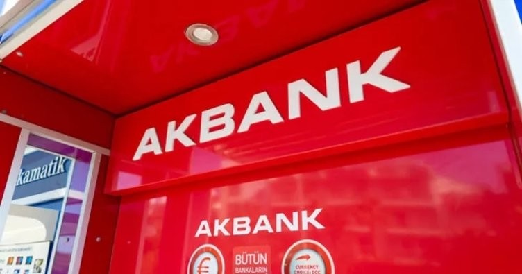 Akbank hacklendi mi, çöktü mü, bankadan açıklama geldi mi?