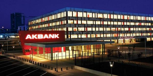 Akbank'tan yeni tedbir kararı! PCR testi ve HES kodu uygulaması yapılacak