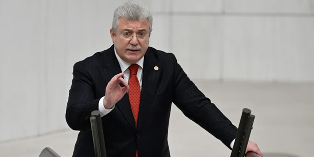 Akbaşoğlu'ndan Milli Görüş gömleği açıklaması! 