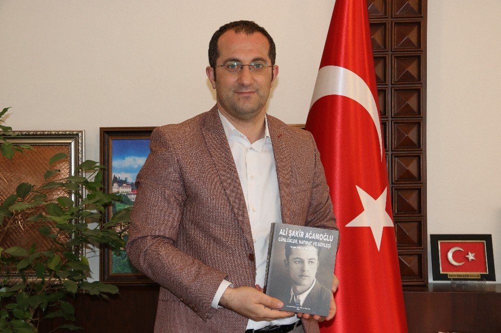 Akçaabat Belediyesi’nin kitap arşivi genişliyor 