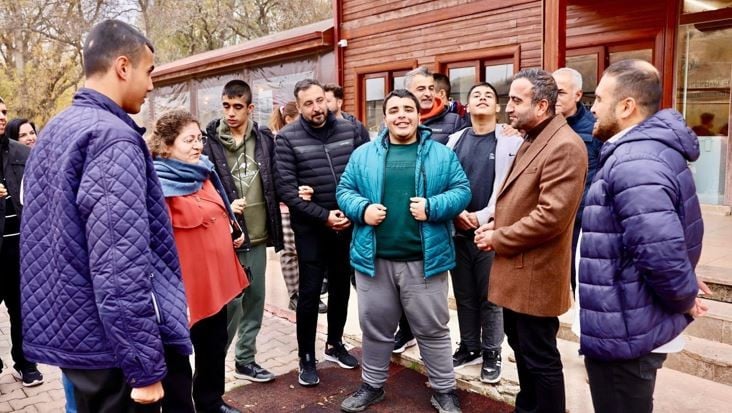 Akçadağ Belediye Başkanı Ulutaş, İbni Sina Özel Eğitim Okulu öğrencilerini ağırladı