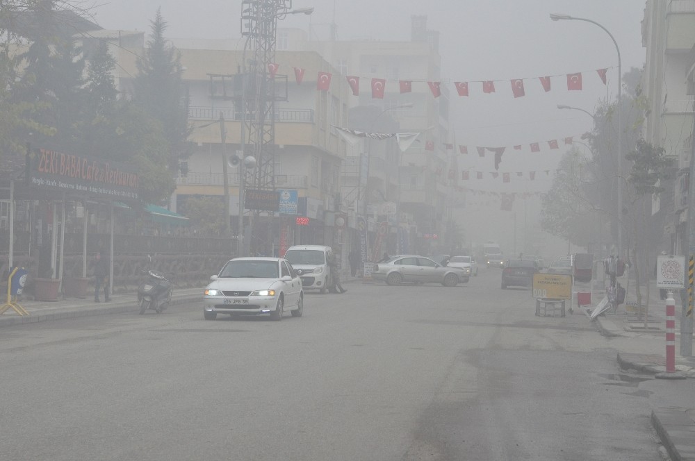 Akçakale yeni yıla sisle uyandı 