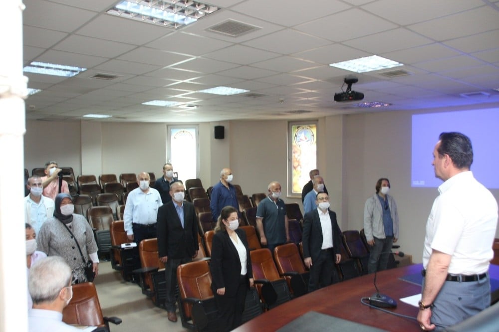 Akçakoca Belediyesi meclisi olağanüstü toplandı 