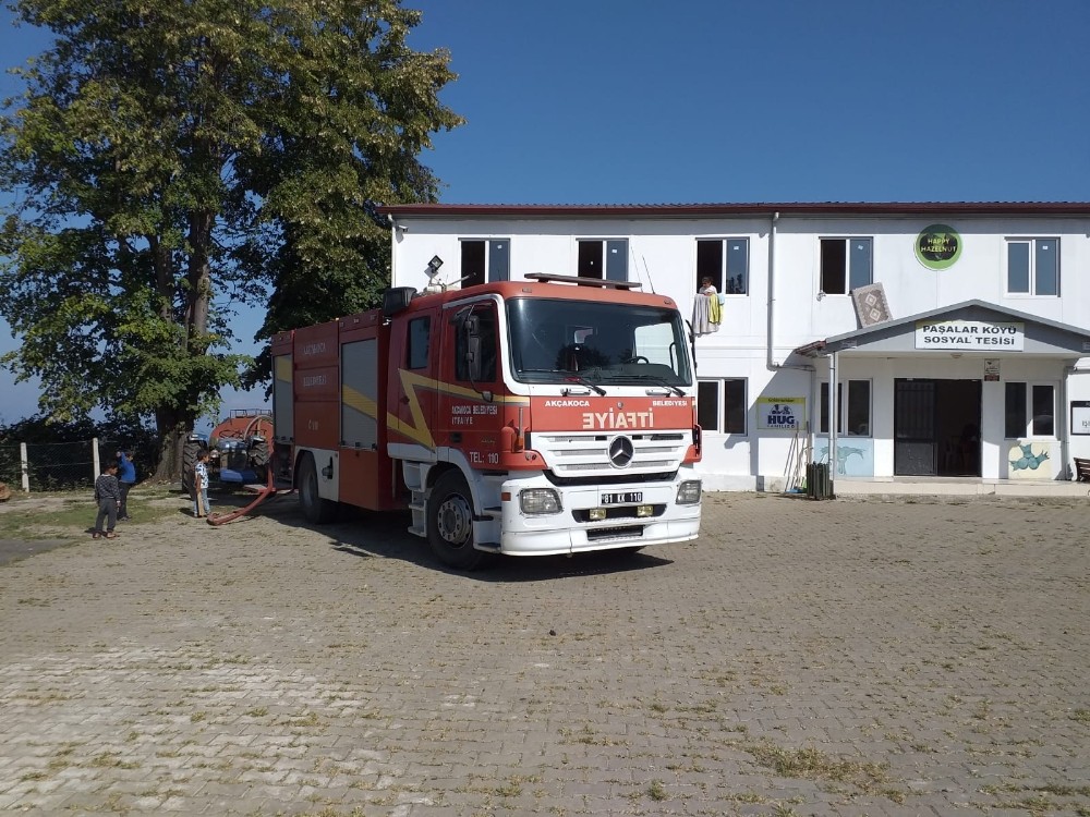 Akçakoca Belediyesinden köylere içme suyu desteği 