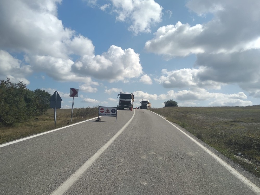 Akçaova yolu bakımdan geçirildi 