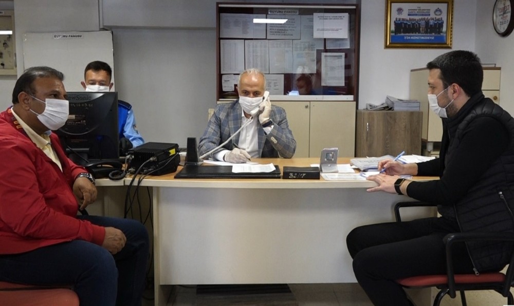 Akdeniz Belediyesi 65 mahallede 20 bin ekmek dağıttı 