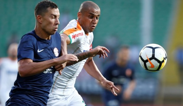 Akdeniz derbisinde kazanan Alanyaspor!