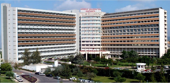 Akdeniz Üniversitesi Öğretim Üyelerinden Covid-19 Eğitimi 