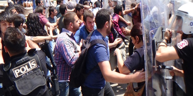 Akdeniz Üniversitesi'nde Soma gerginliği