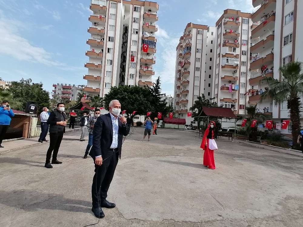 Akdeniz’de 23 Nisan coşkusu 