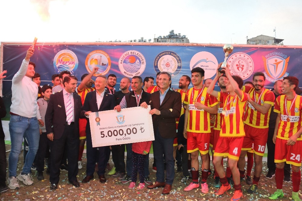 Akdeniz’de barış, kardeşlik ve dostluk kazandı