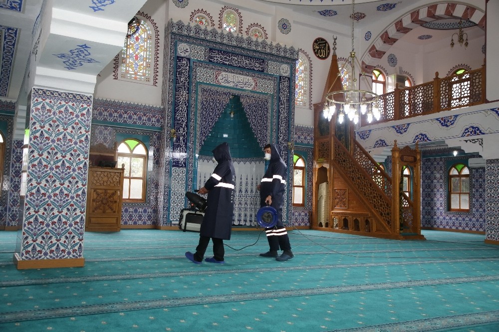 Akdeniz’de cuma namazı kılınacak 7 camide hazırlıklar sürüyor 