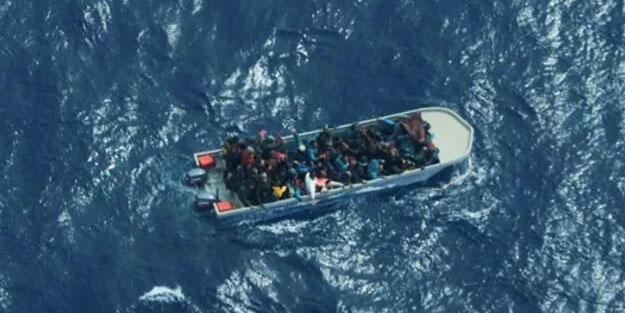 Akdeniz’de göçmen teknesi alabora oldu