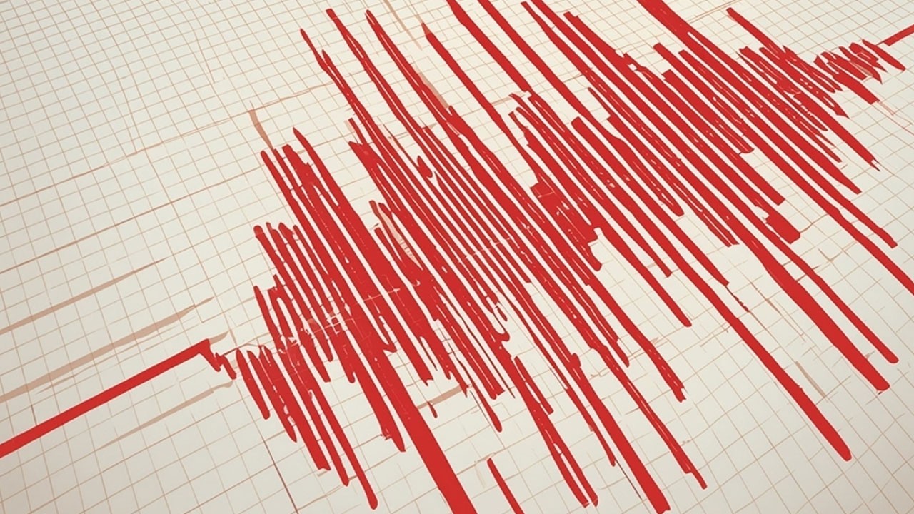Akdeniz'de korkutan deprem! 3,8 büyüklüğünde deprem oldu