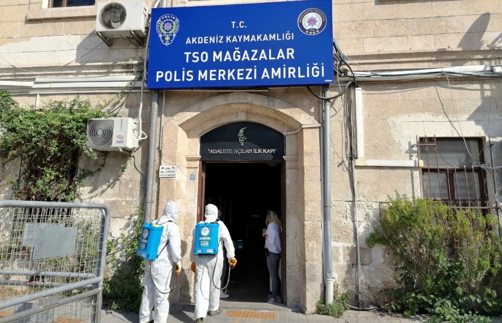 Akdeniz’de virüse karşı 6 bini aşkın nokta ilaçlandı 
