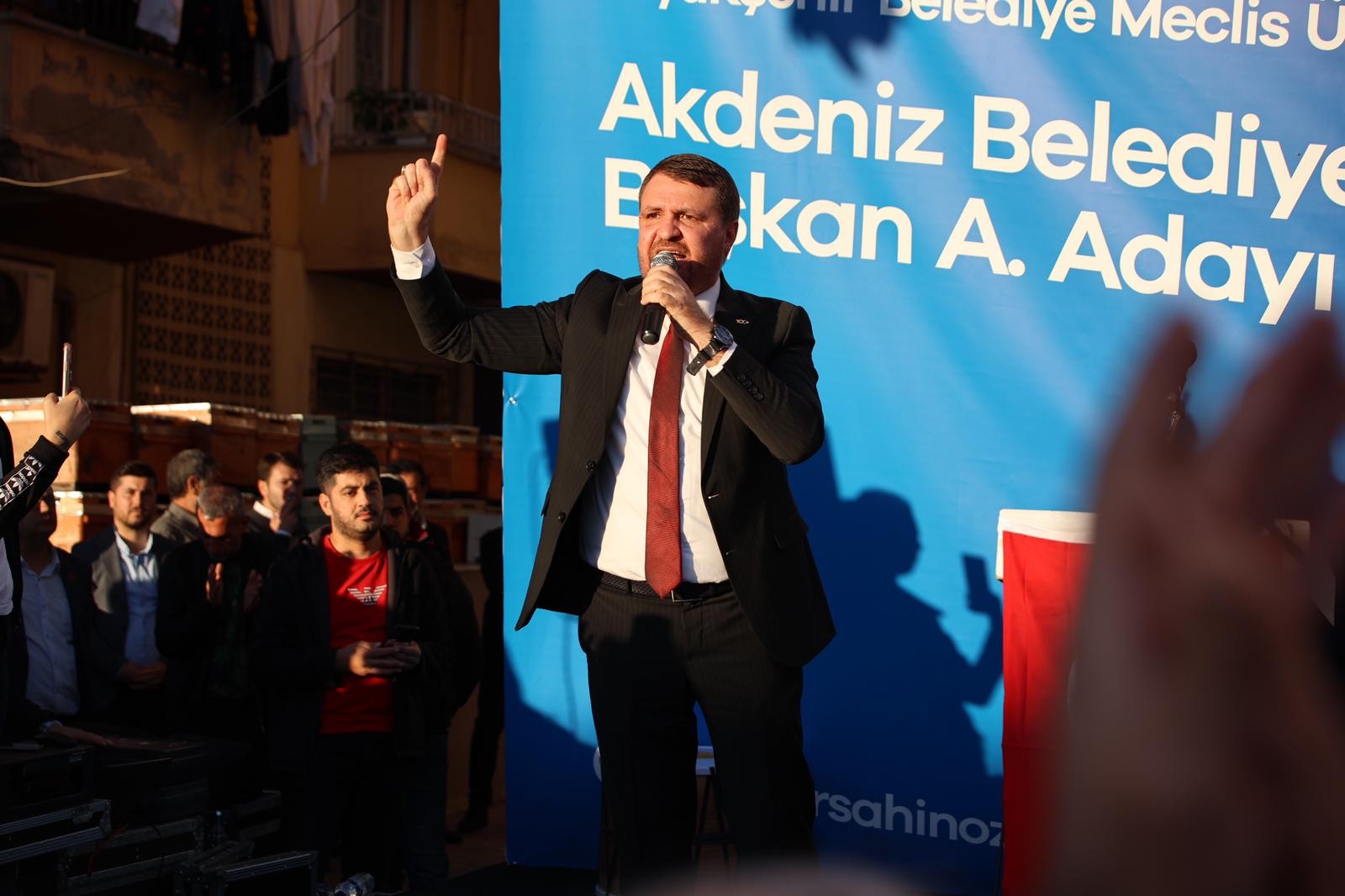 Akdeniz’de Zafer Şahin’den adaylık başvurusu