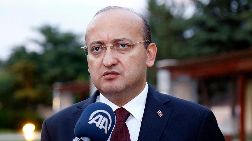 Akdoğan: FETÖ'nün teröristleri Türkiye'yi size yar etmeyeceğiz