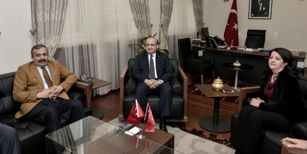 Akdoğan HDP heyetini kabul etti