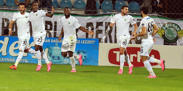Akhisar deplasmandan 3 puanla döndü