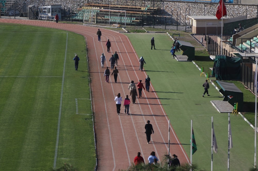 Akhisar Belediyesi’nden sabah sporlarına davet 
