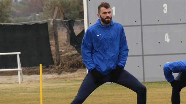 Akhisar Belediyespor Mustafa Yumlu'yu kadrosuna kattı