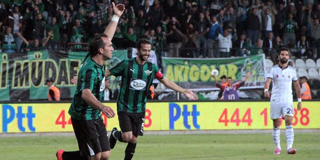 Akhisar Belediyespor'da ayrılık