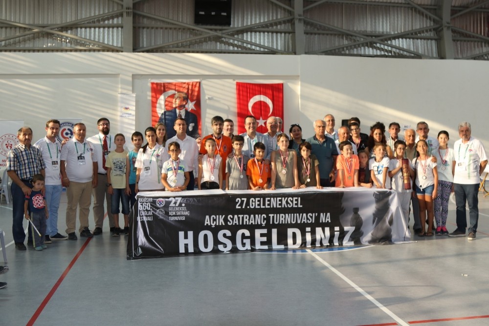 Akhisar Geleneksel 27. Açık Satranç Turnuvası sona erdi 