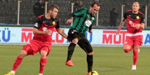 Akhisar yine kazanamadı