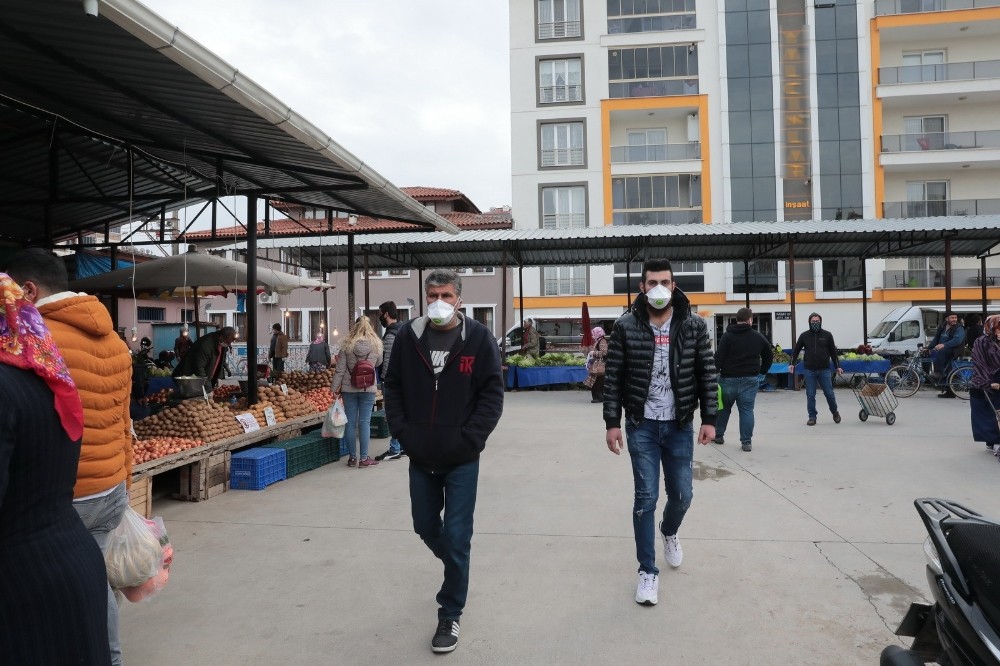 Akhisar’da bazı pazar yerleri 2 gün açık kalacak 