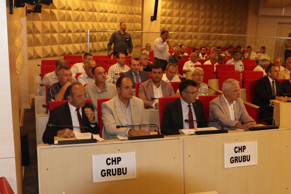 Akhisar’daki su kesintileri meclis gündemine taşındı 